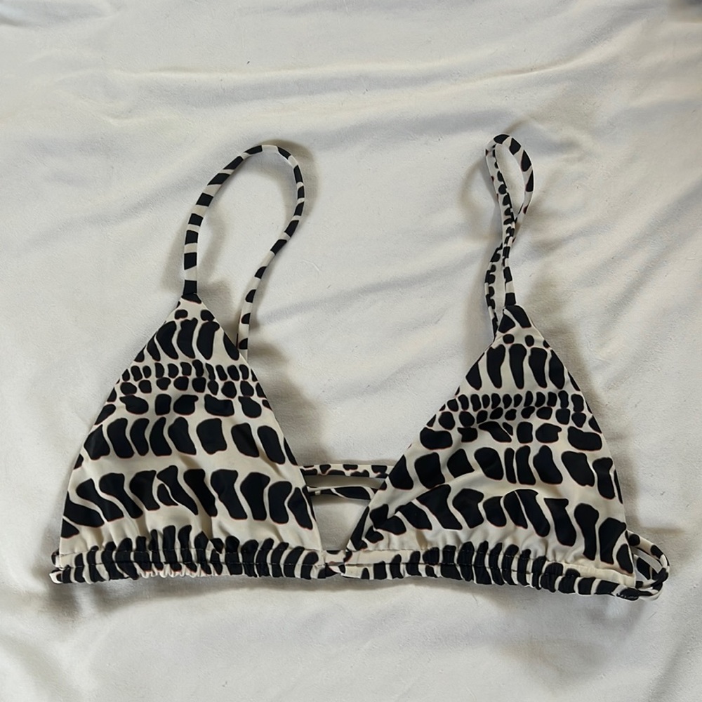 Benoa Swim Siena top in Hebrew cone